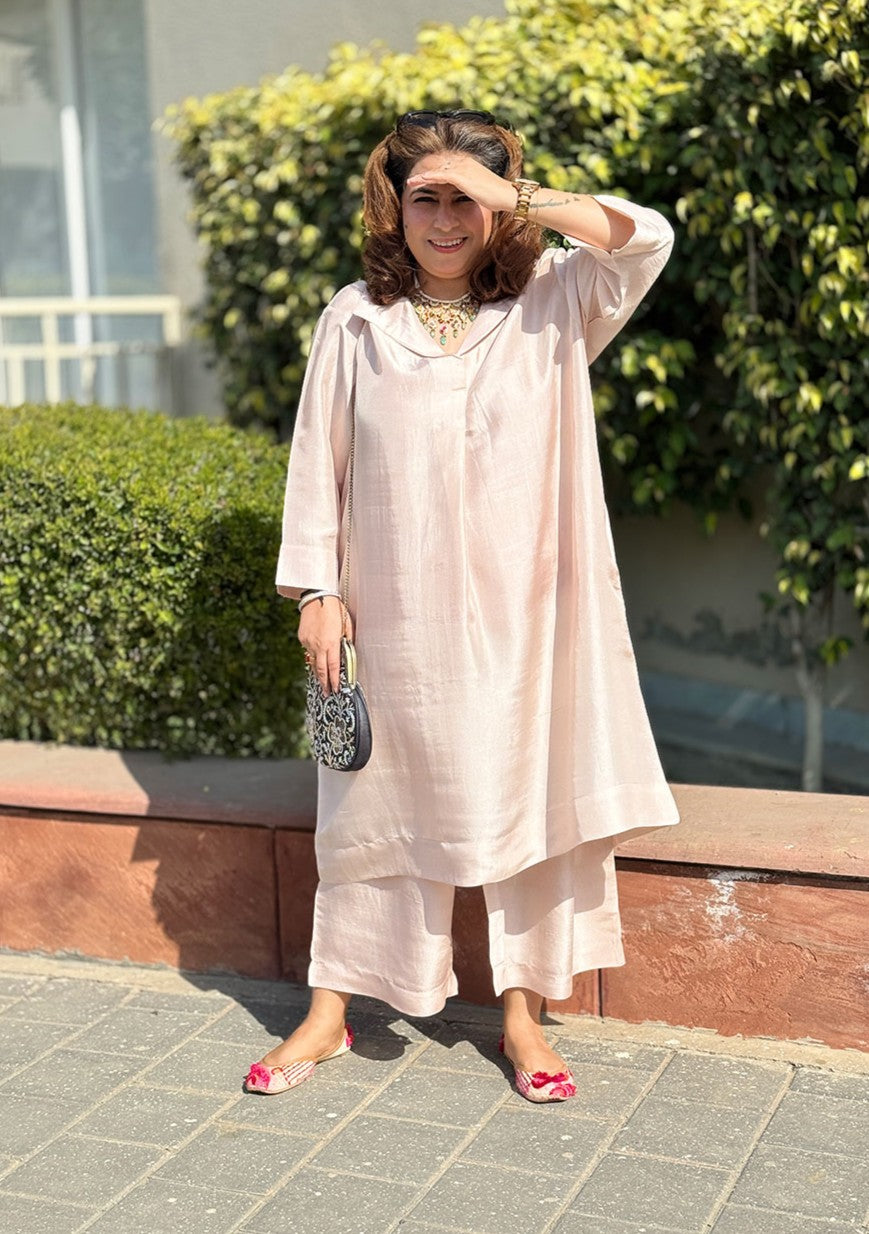 Maala -Blush Petal Silk Loose Fit Kurta with Pants