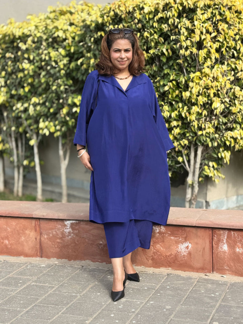 Maala -Brinjal Blue Silk Loose Fit Kurta with Pants