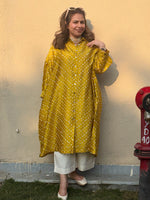 REET - Zest Green Bandhej Silk Kurta (Anti Fit / One Size)