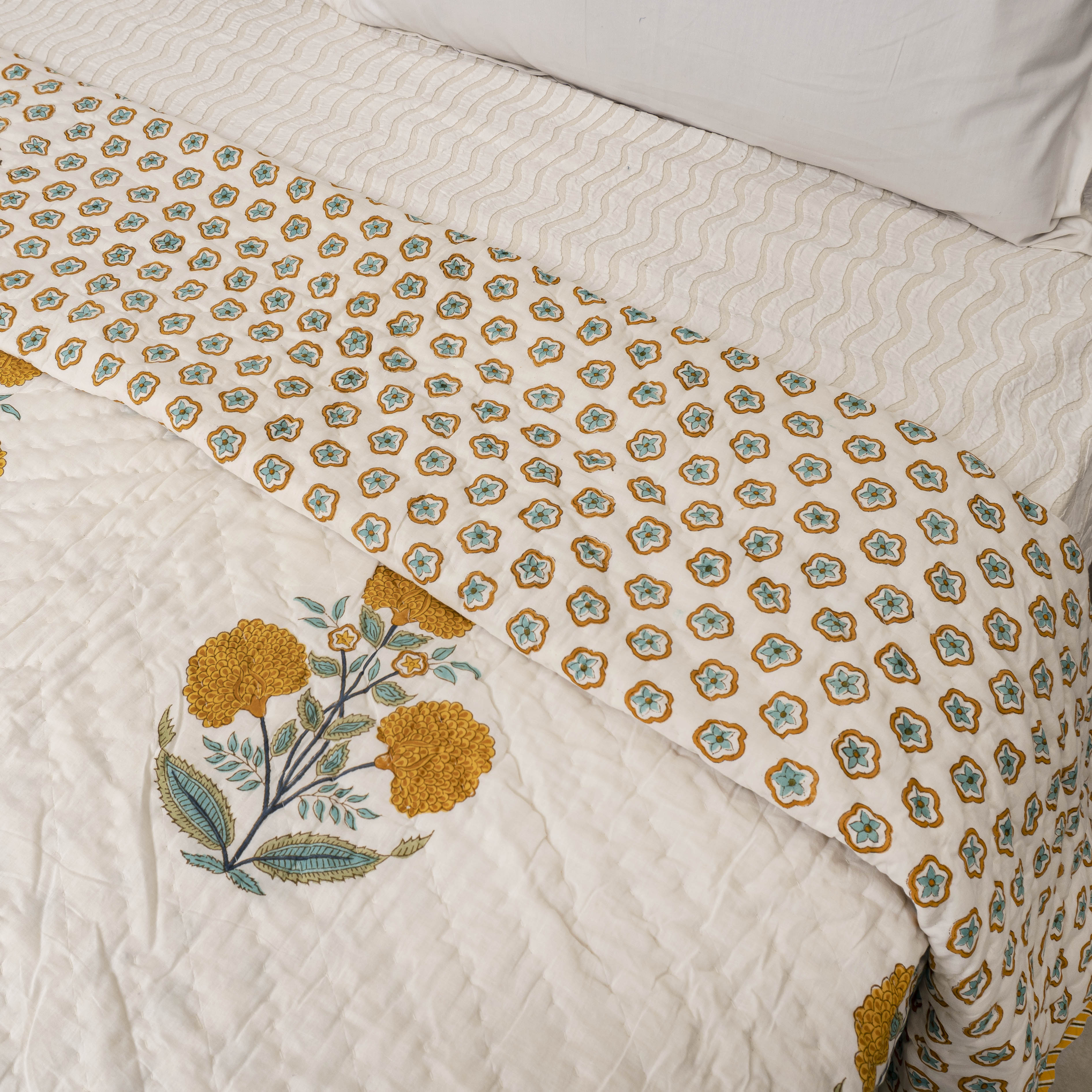 Marigold Poppies Reversible Quilt (Jaipuri Rajai)