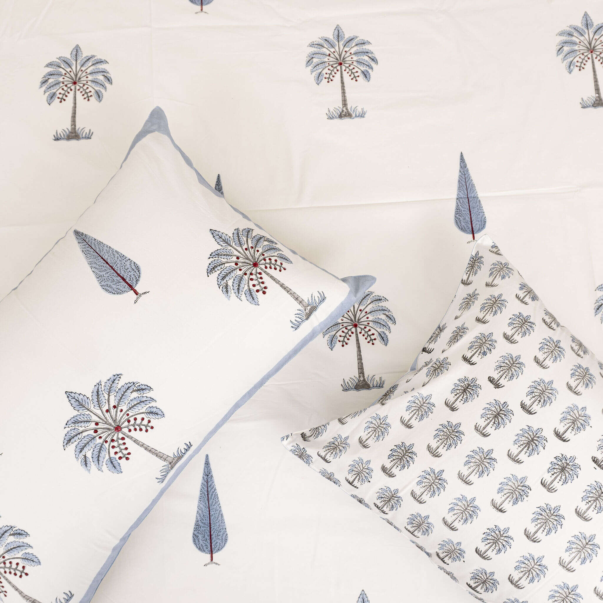 Coco Palm Bedsheet with two Pillow Covers