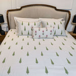 Green Cypress Pique / Jacquard Bed Cover with Pillow Cases