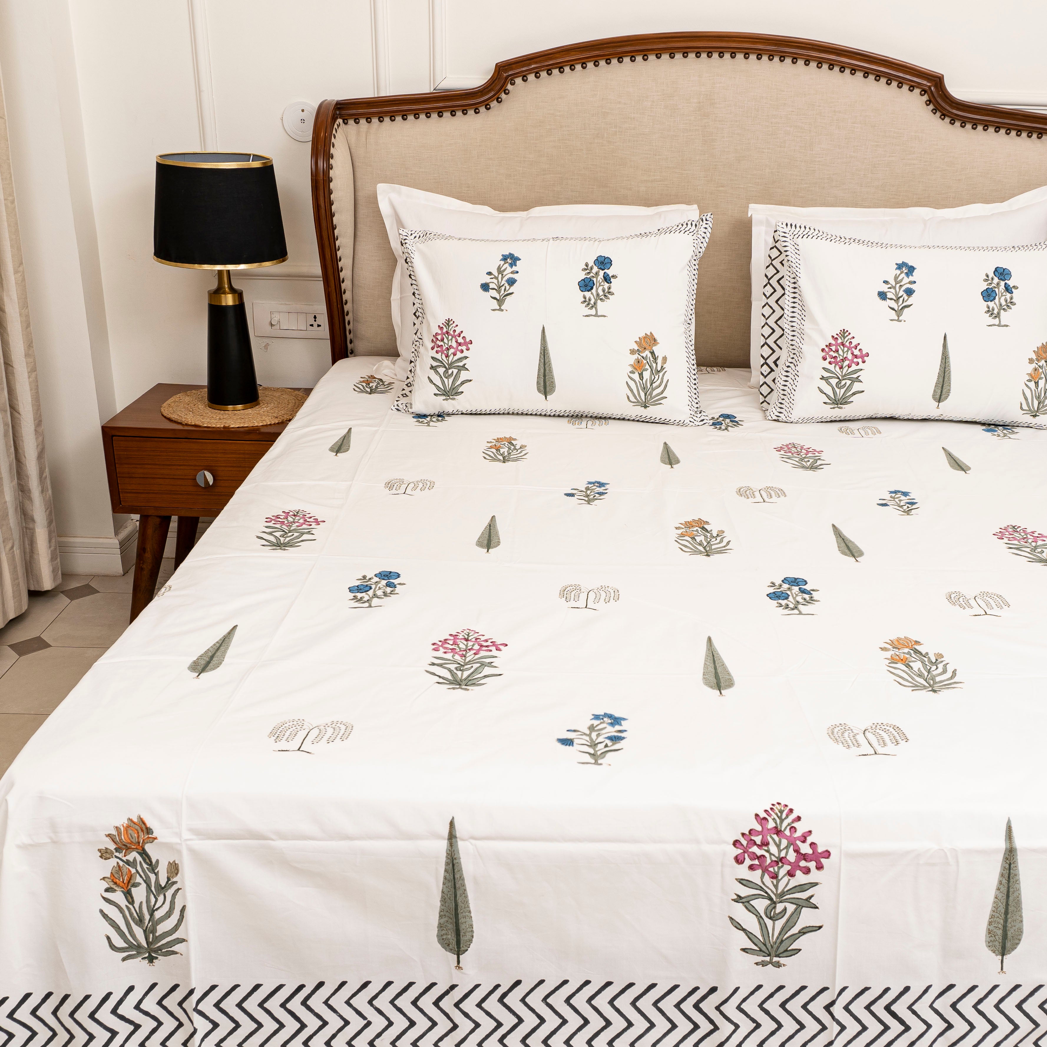 Orchid Tales Bedsheet with two Pillow Covers