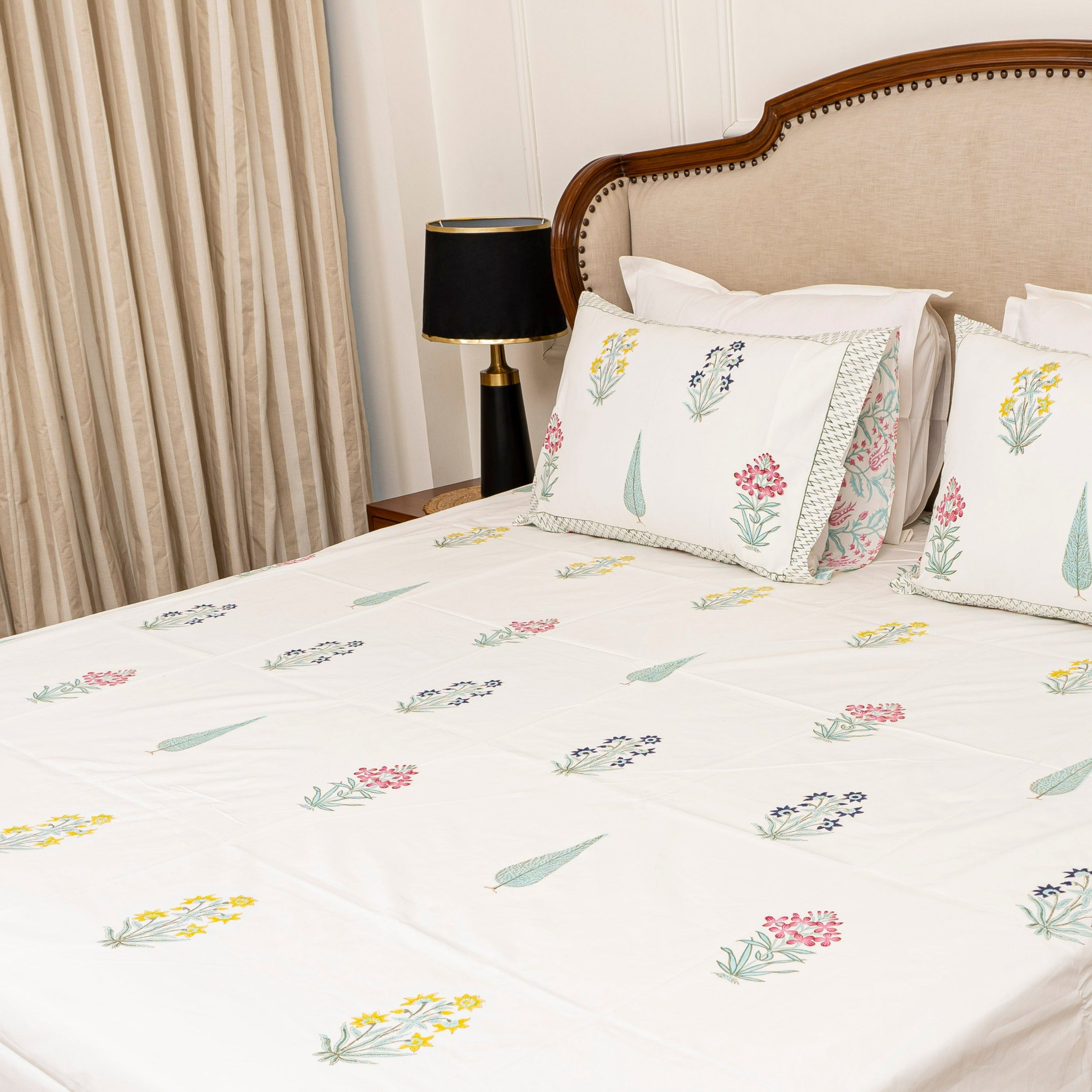 Mughal Garden Bedsheet with two Pillow Covers