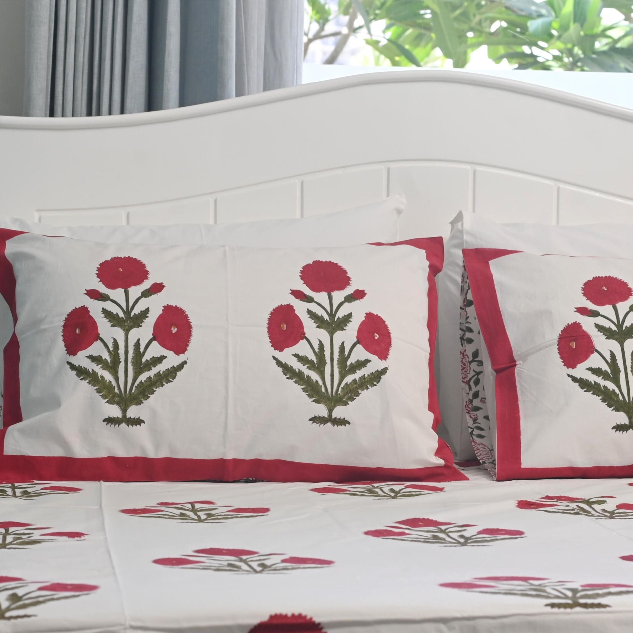 Blushing Poppies Bedsheet with two Pillow Covers