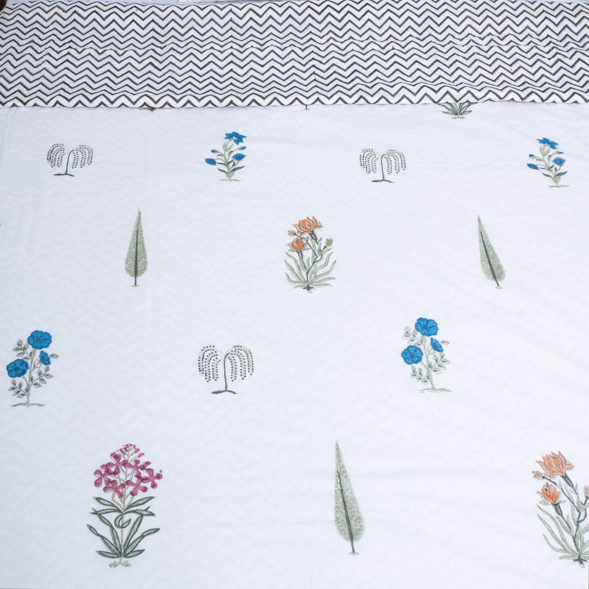 Orchid Tales Reversible Dohar / AC Covering Sheet