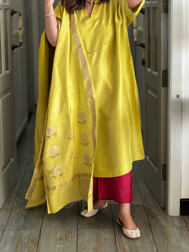 SITARA - Amaltas Pure Silk Co-ord set (Loose Fit / One Size)