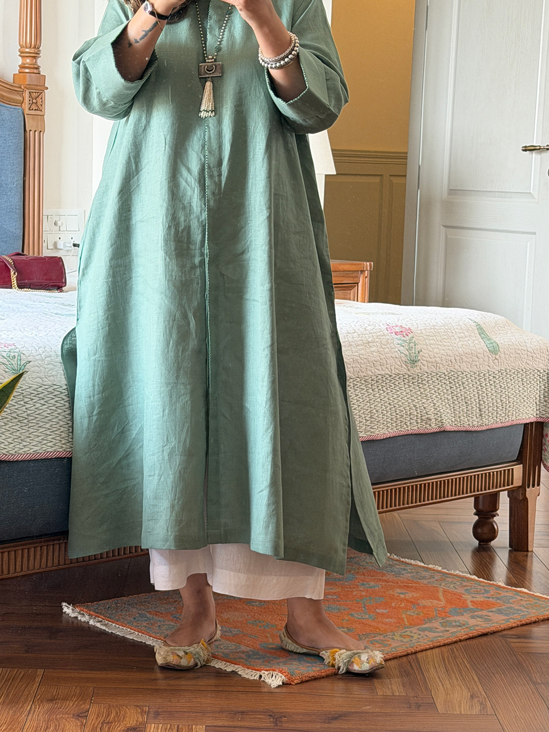 Navya - Sage Green Pure Linen Kurta Set