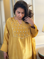 PARV - Sona Silk Embroidered Kurta set (Loose Fit / One Size)