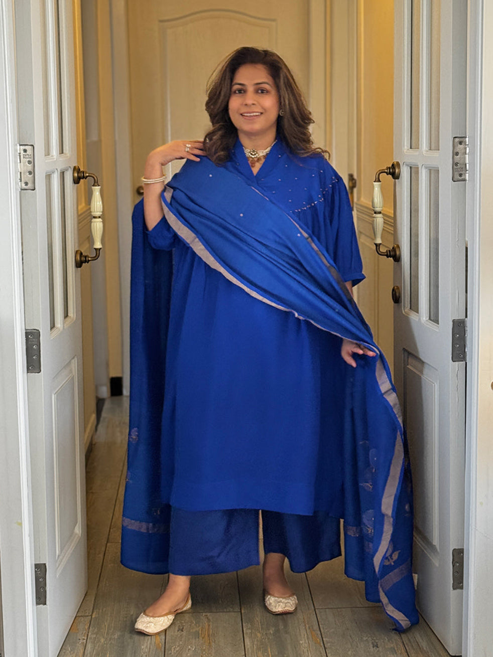 Muddnme Silk Kurta Set in Blue color