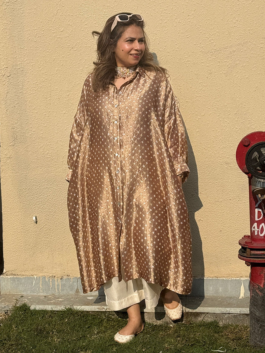 REET - Honey Gold Bandhej Silk Kurta (Anti Fit / One Size)