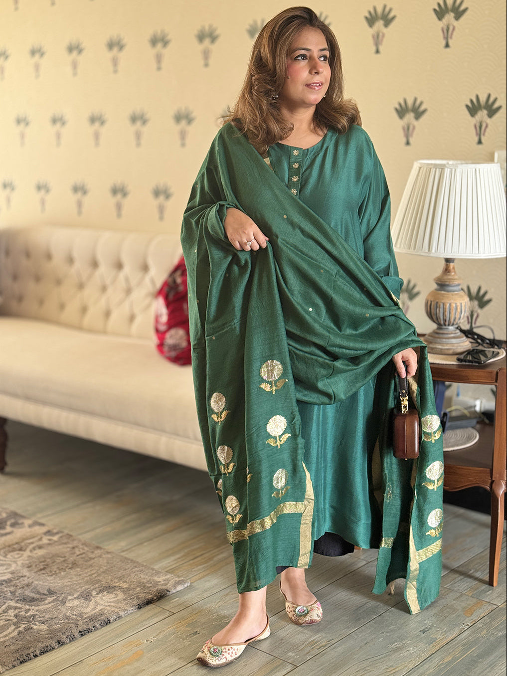 Mishri - Emerald Green Embroidered Kurta / Kurta Set