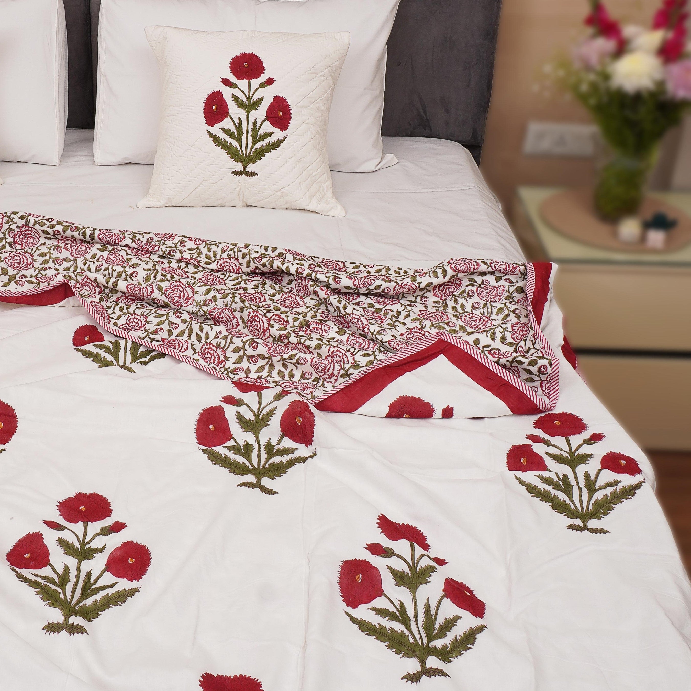 Blushing Poppies Reversible Dohar / AC Covering Sheet